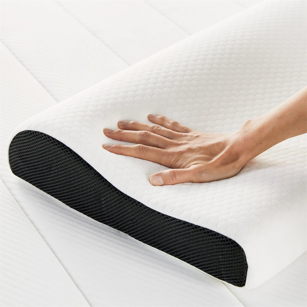 Almohada Viscoelástica Dermoprotectora 40x70 Pikolin Home 7 Almohada Viscoelástica Dermoprotectora 40x70 Pikolin Home - Image 5