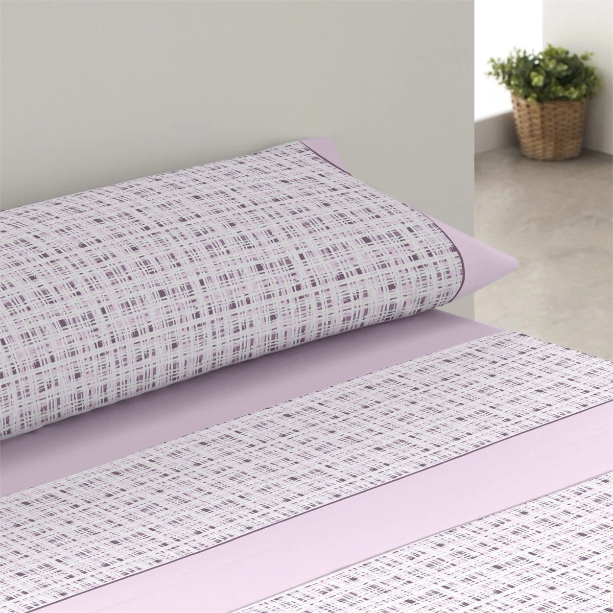 Juego De Sábanas Tres Piezas Donegal Cuadro Cama De 90 Rosa 4 Juego De Sábanas Tres Piezas Donegal Cuadro Cama De 90 Rosa - Image 2