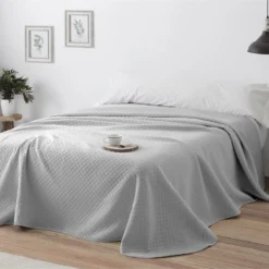 Vipalia - Colcha Bouti Pique 30% Algodón - 70% Poliester. Modelo Silver Cama 135 Cm - 235x260 Cm, Color Gris/Plata -Descansaya Tienda De Ventas 3e48183ab8bfae607ab381ace42ffe3c61b3d339 3d7c4568853b429da0cc64efb836327d