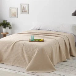 Vipalia - Colcha Bouti Pique 30% Algodón - 70% Poliester. Modelo Silver Cama 90 Cm - 180x260 Cm, Color Beige/Marfil 13 Vipalia - Colcha Bouti Pique 30% Algodón - 70% Poliester. Modelo Silver Cama 90 Cm - 180x260 Cm, Color Beige/Marfil -Descansaya Tienda De Ventas 3f74578a00ac008a93e01afd512b45cc21d77d37 b23284ade9fb4cc497dfc0409ebcbe9e