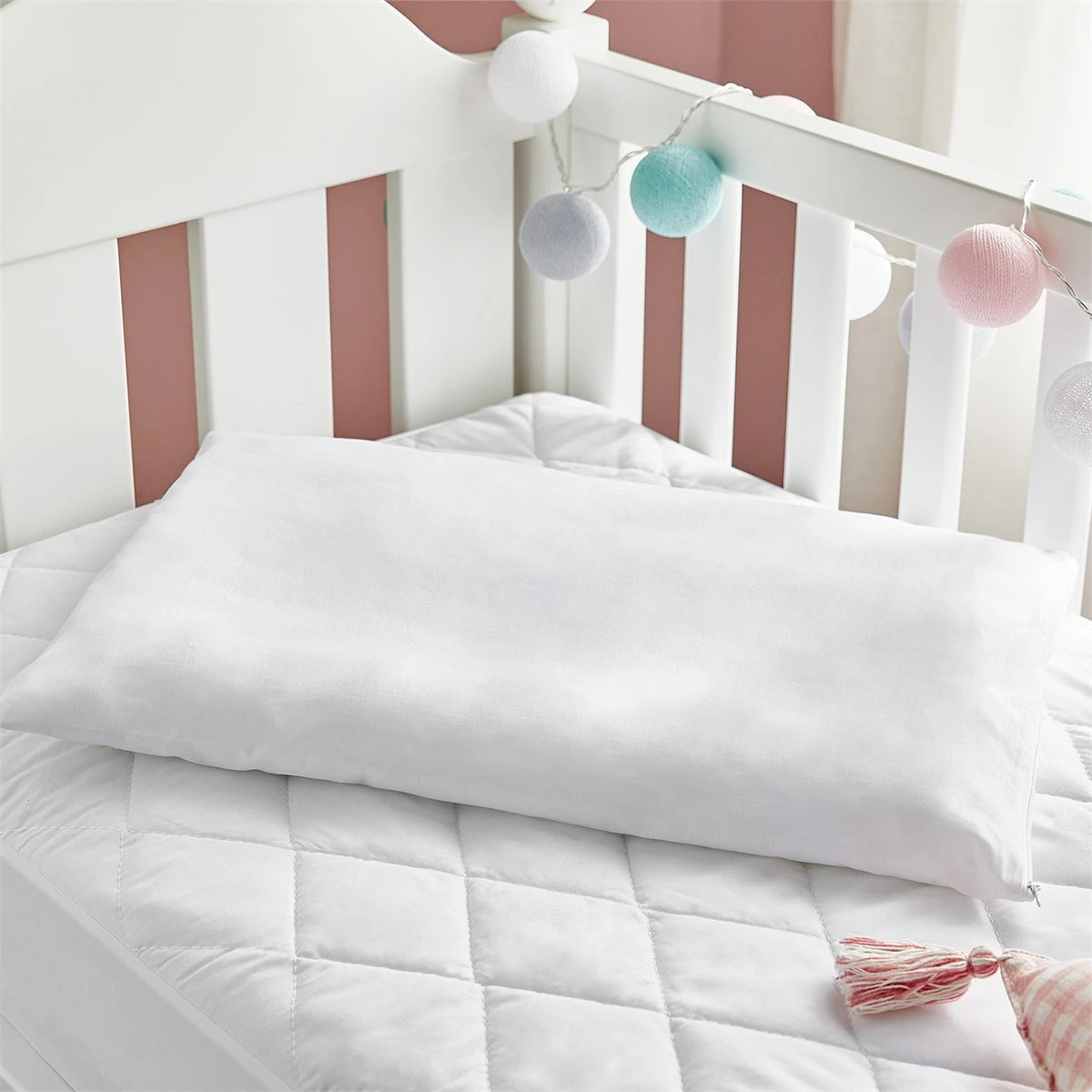 Almohada Infantil Antiácaros, Funda Extraíble 55x35cm Pikolin Home 4 Almohada Infantil Antiácaros, Funda Extraíble 55x35cm Pikolin Home - Image 2