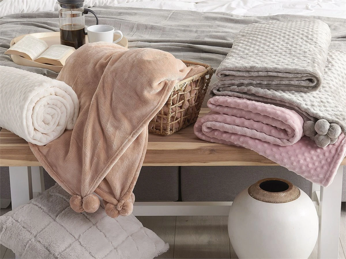 Manta De Poliéster Rosa 150 X 200 Cm SAMUR 6 Manta De Poliéster Rosa 150 X 200 Cm SAMUR - Image 4