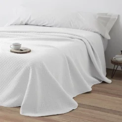 Vipalia - Colcha Bouti Pique 30% Algodón - 70% Poliester. Modelo Silver Cama 135 Cm - 235x260 Cm, Color Blanco/Marfil -Descansaya Tienda De Ventas 6bc84881e87801c60b067b1c6b4d9fadbd14a273 a872aa690c234766a62ec0a8ffd40ec8