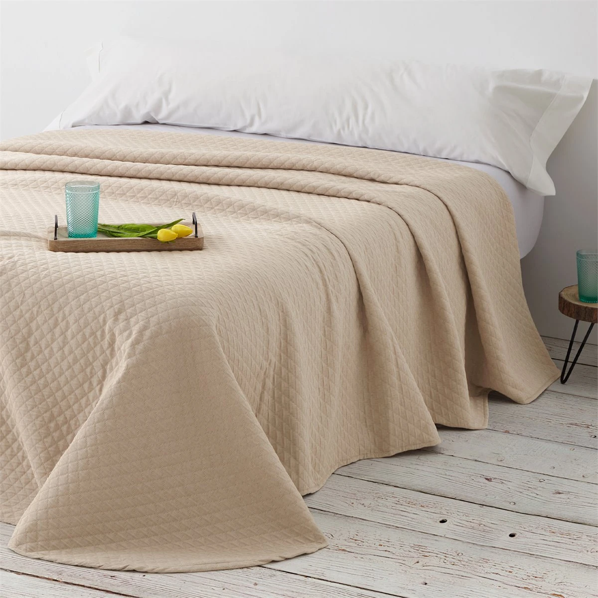 Vipalia - Colcha Bouti Pique 30% Algodón - 70% Poliester. Modelo Silver Cama 90 Cm - 180x260 Cm, Color Beige/Marfil 9 Vipalia - Colcha Bouti Pique 30% Algodón - 70% Poliester. Modelo Silver Cama 90 Cm - 180x260 Cm, Color Beige/Marfil - Image 7