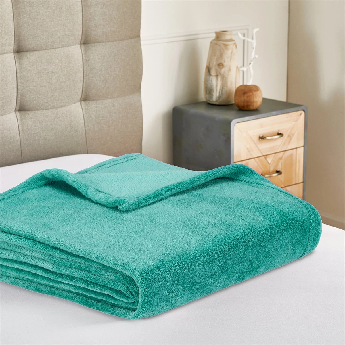 Manta Plaid Lisa De Terciopelo 130x150 Cm Pikolin Home 4 Manta Plaid Lisa De Terciopelo 130x150 Cm Pikolin Home - Image 2