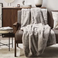 Manta De Poliéster Gris Claro 150 X 200 Cm CHAAB -Descansaya Tienda De Ventas e6d74772a5352f5cec14fc61b75803d204b46a8d ede44b5e13ba499692080c2b388cad62